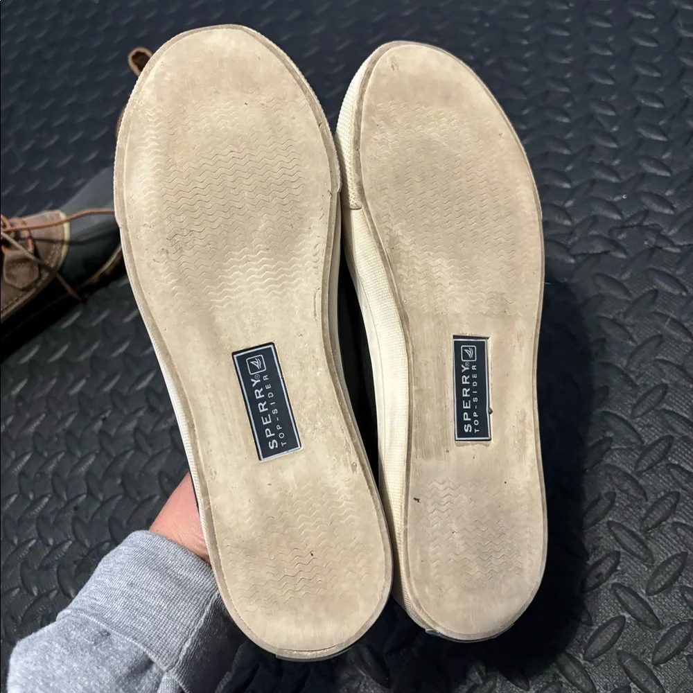 Sperry boating shoes, size 8.5 - Picture 3 of 3